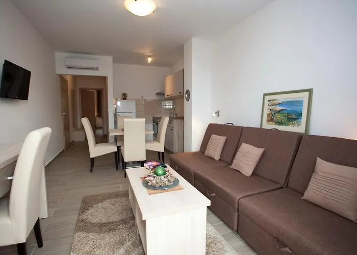 Apartments Bota