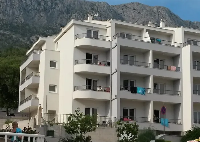 Apartments Bota